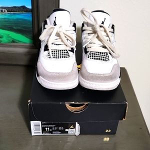 Jordan 4 retro size 11c
